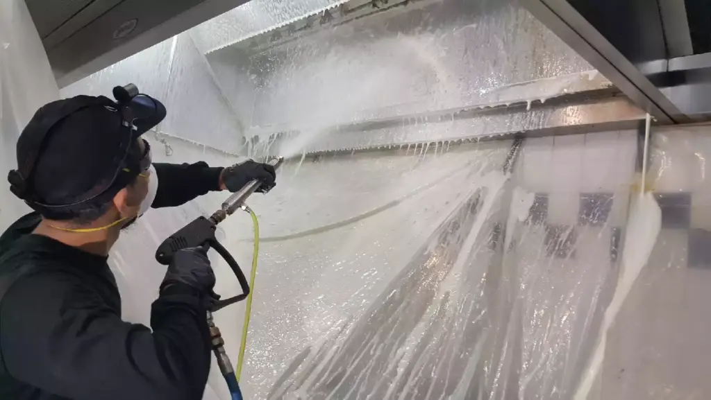 hood cleaning.webp